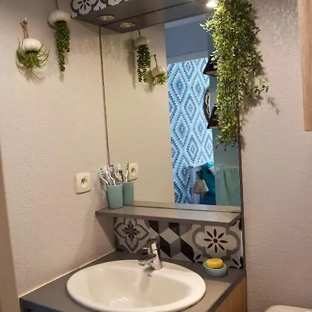 Apartment Look Industriel Pour 4 Personnes Avec Piscine A La